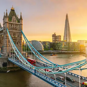 Guest house Tower Bridge Rainbow, London